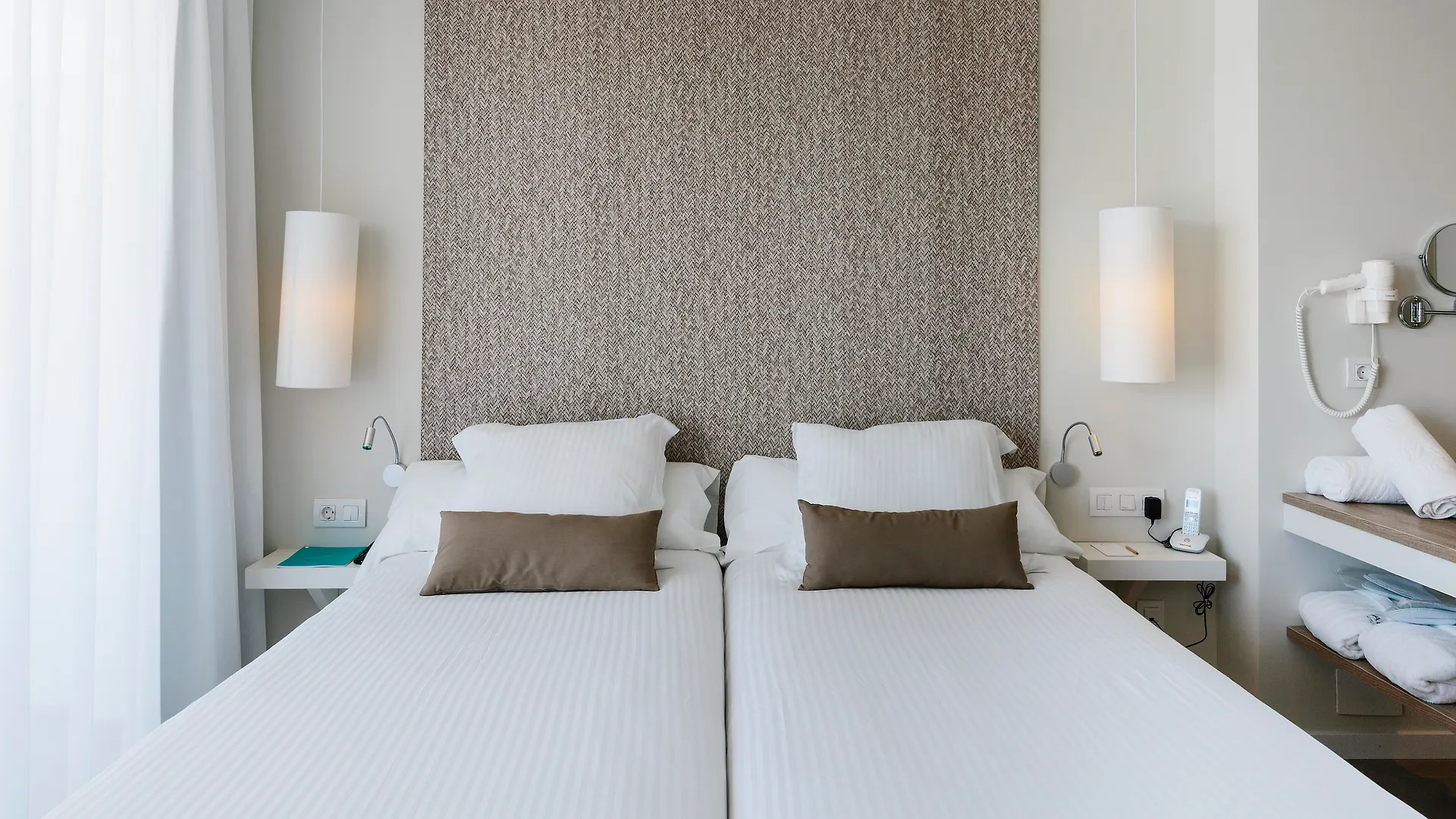 Aluasoul Ibiza - Adults Only Hotel Es Canar