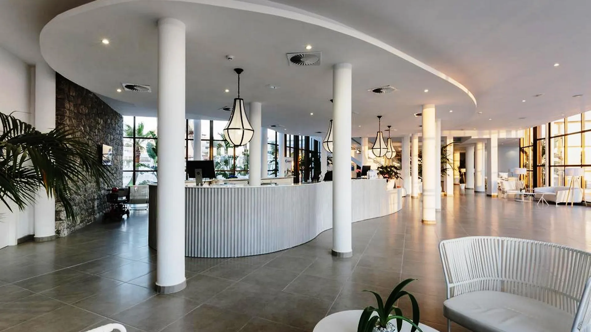 Aluasoul Ibiza - Adults Only Hotel Es Canar
