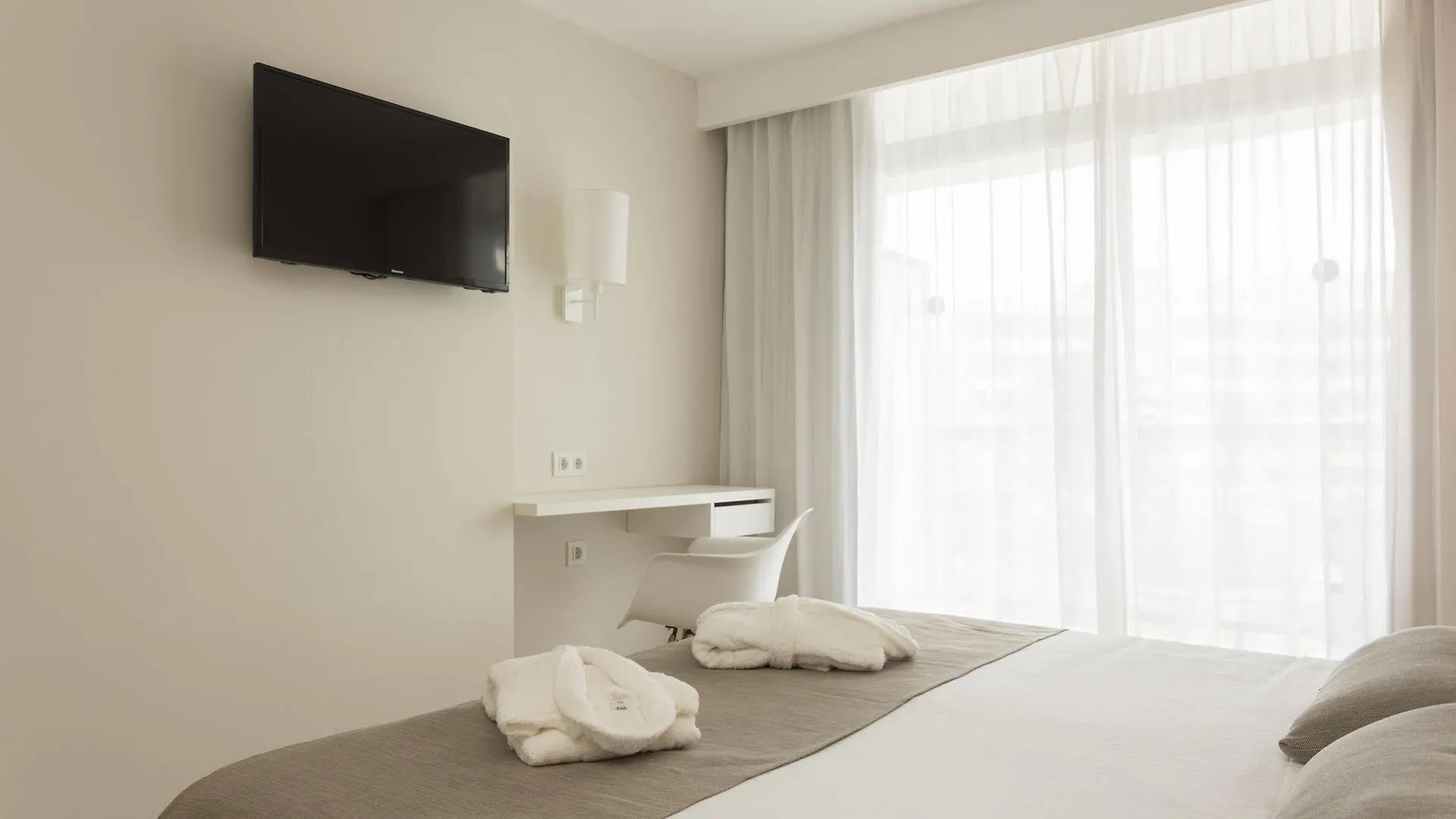 Hotel Aluasoul Ibiza - Adults Only Es Cana